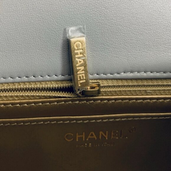 Chanel 21B Classic Mini Square Pearl Crush Lambskin Quilted Flap Bag, Gray, NIB - Picture 12 of 16